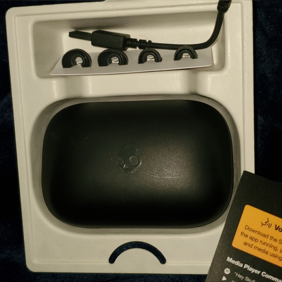 Skullcandy Push Active True Wireless Earbuds LIKE NEW - Picture 7 of 16